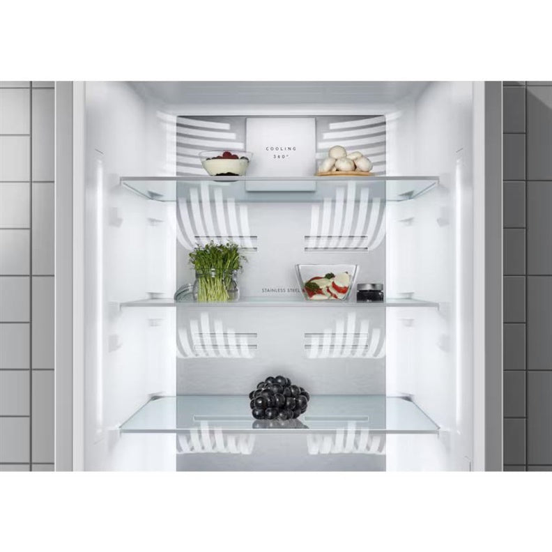 Bottom Freezer Refrigerator Electrolux LNT7ME36G2