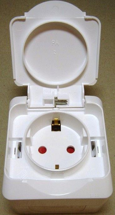 SCHNEIDER CEDAR PLUS Socket, IP44