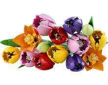 Konstruktor LEGO® Botanicals Bukiet tulipanów 11501 576 elementów.
