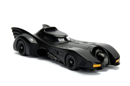 Samochodzik Batmobil i Batman z metalu odlewanego ciśnieniowo