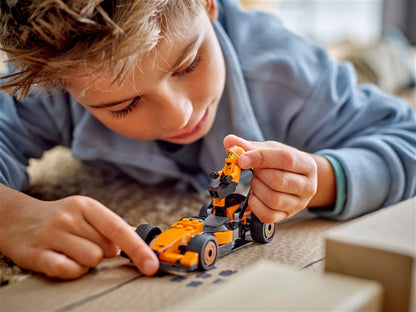 LEGO® City F1® Driver with McLaren Race Car 60442, 86 vnt.