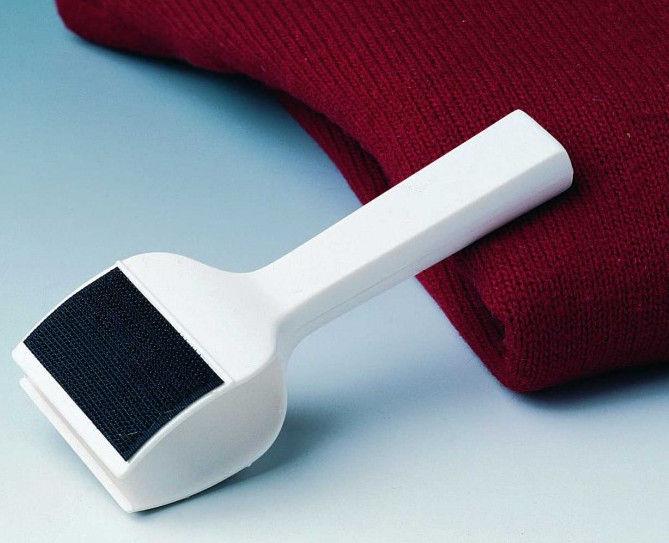 Szczotka do czyszczenia wełnianych ubrań Rayen, poliester/plastik ABS