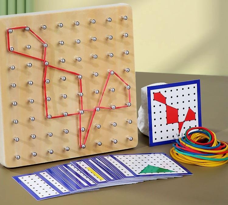 Zabawka edukacyjna Wood Geoboard CZS-411