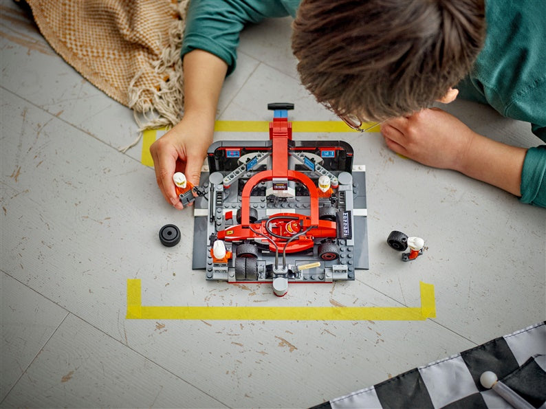 LEGO® City F1® Pit Stop & Pit Crew with Ferrari Car, 322 pcs