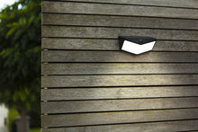 Wall lamp with solar panel 3.7W, 5K, 500lm, IP44