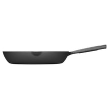 Patelnia Fiskars 1075699, 28 cm, żeliwna