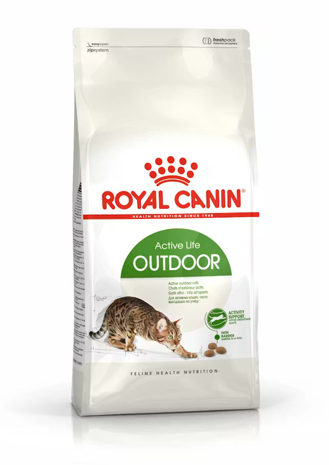 Outdoor dry cat food
