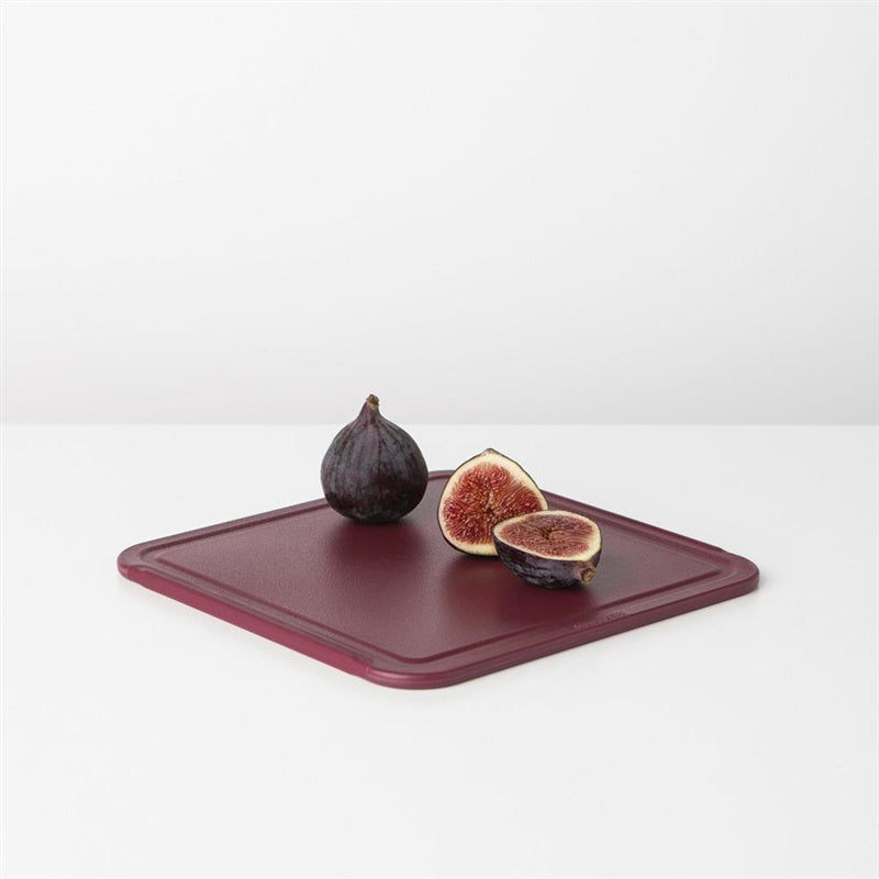 Brabantia Cutting Board, red, 26.7 cm x 26.7 cm