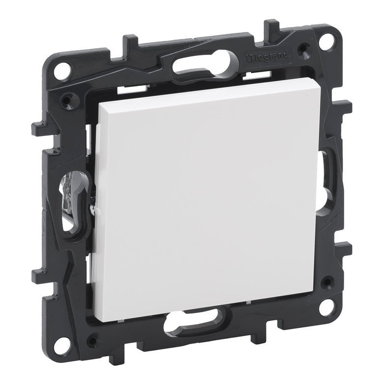 Perjungiklis LEGRAND NILOE STEP, baltos spalvos