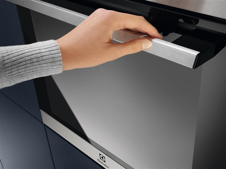 Įmontuojamoji orkaitė ELECTROLUX EOF3H40BX