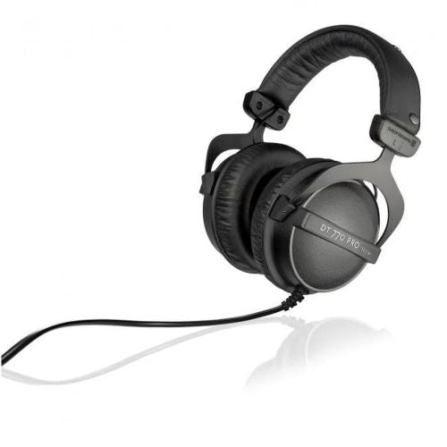Beyerdynamic DT 770 PRO 32 Ohm laidinės ausis apgaubiančios ausinės, juoda spalva, pažeista tik pakuotė